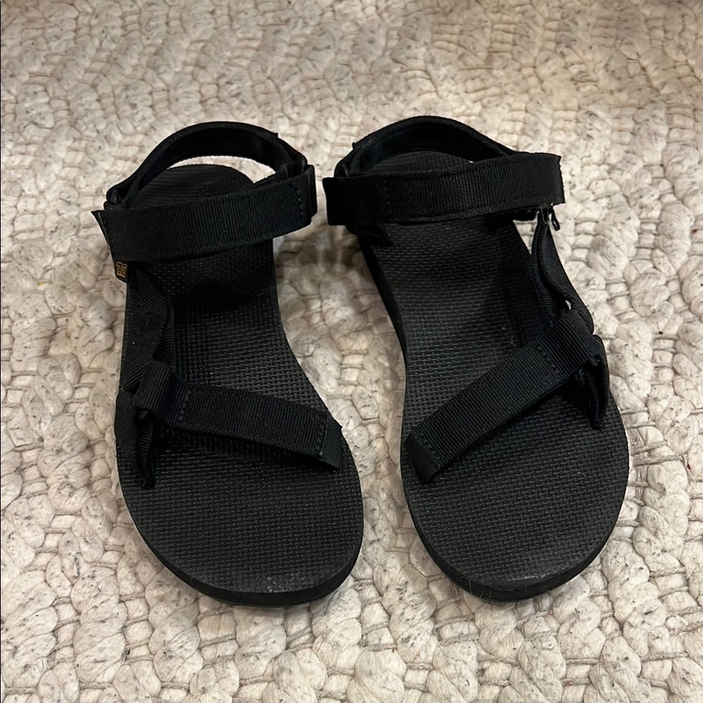 Black Teva Sandals